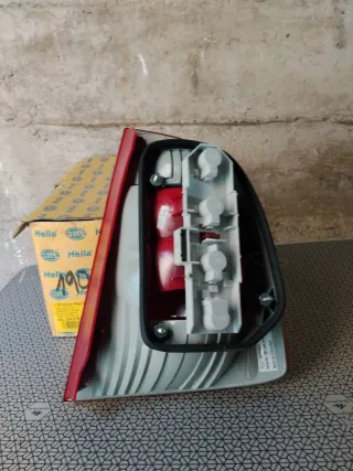 Piloto Trasero Izquierdo Skoda Superb