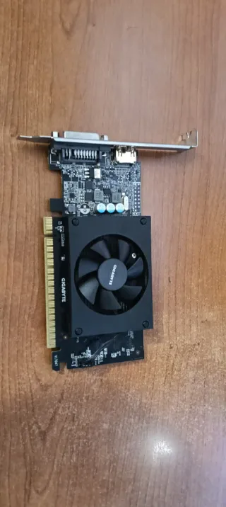 Tarjeta Gráfica Gigabyte GT 710 2GB GDDR5
