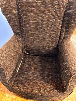 Butaca marrón tela buen estado