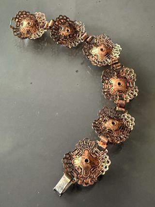 Bracciale vintage metallo ramato vetro bianco