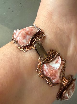 Bracciale vintage metallo ramato vetro bianco