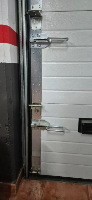 Bloqueo puerta garaje