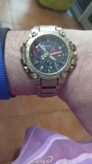 Casio MTG Reloj Dorado Original