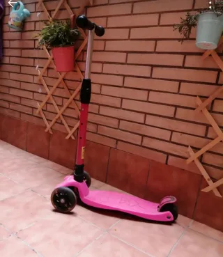 Patinete 3 Ruedas Rosa Freno Trasero