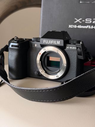 Fujifilm X-S20 + Objetivo XC 15-45mm