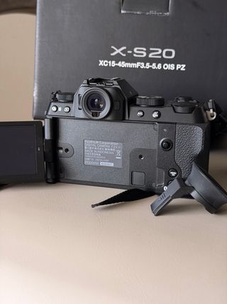 Fujifilm X-S20 + Objetivo XC 15-45mm