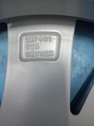 Llanta aleación original VW Caddy 2024