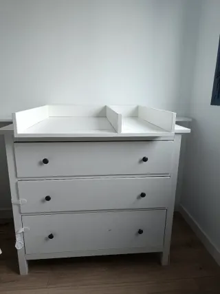 Cómoda Hemnes 3 cajones + adaptador  cambiador