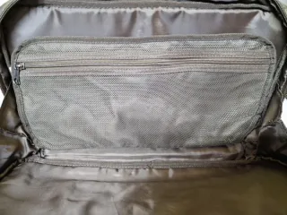 Bolso para picas y alarmas de pesca .