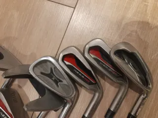 Palos de golf ProStaff