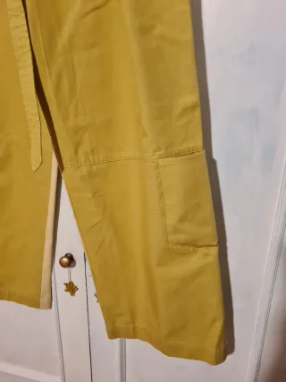 Pantalón Zara Wide Leg Color Block estilo cargo.