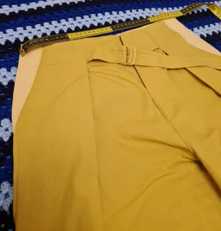 Pantalón Zara Wide Leg Color Block estilo cargo.