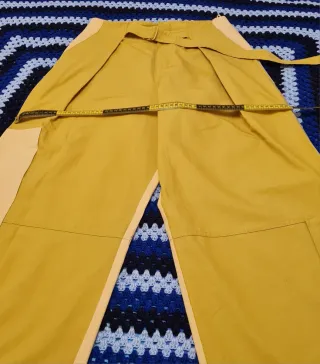 Pantalón Zara Wide Leg Color Block estilo cargo.