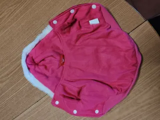 Cappottino per cane rosa con pelliccia