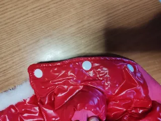 Cappottino per cane rosa con pelliccia