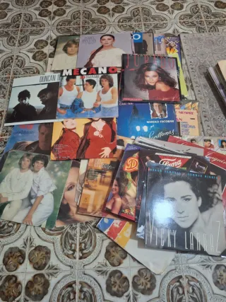 Lote Vinilos Internacionales y Nacionales 125 disc