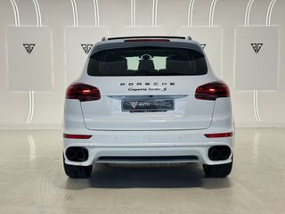 Porsche Cayenne Turbo 4.8 V8 520cv