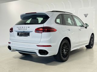 Porsche Cayenne Turbo 4.8 V8 520cv