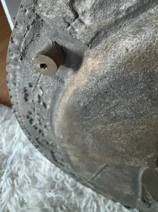 Medalla antigua de bronce con retrato