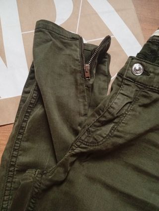 Pantalón Zara