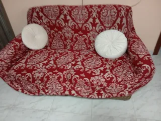 Sofá antiguo estampado floral