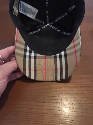 Burberry London England gorra nueva