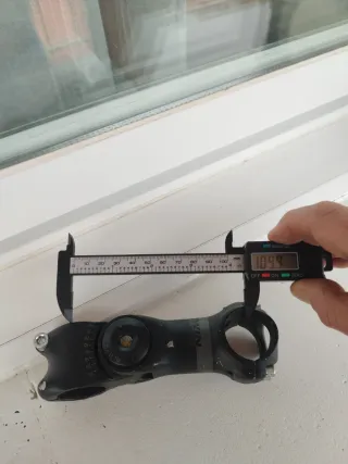 Potencia Btwin Negra Ajustable