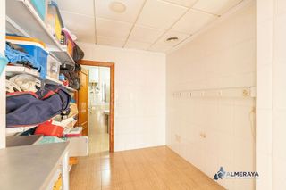 Local comercial en venta en Ciudad Jardín - Tagarete - El Zapillo en Almería