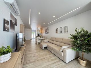 Casa adosada en venta en Nueva Torrevieja - Aguas Nuevas en Torrevieja