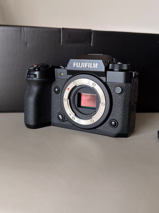 Fujifilm X-H2 (solo cuerpo)