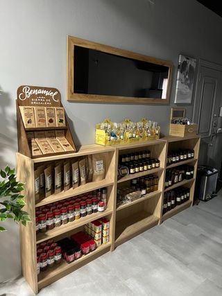 Estanterías de madera