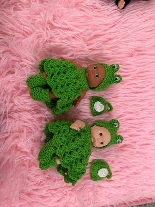 Lote de 12 muñecas tejidas a mano