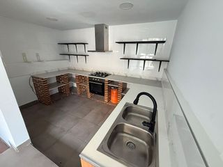 Edificio en venta en Los Ángeles en Alicante