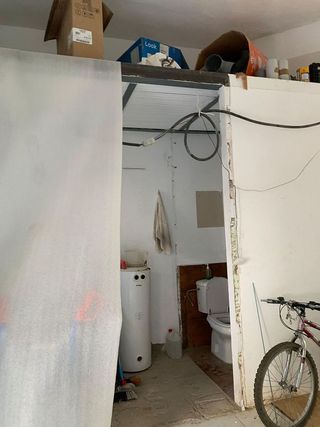 Local comercial en venta en Poligono Sur - La Oliva - Letanías en Sevilla