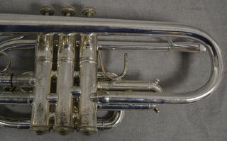 Corneta Bach Stradivarius 181-37 Plateada