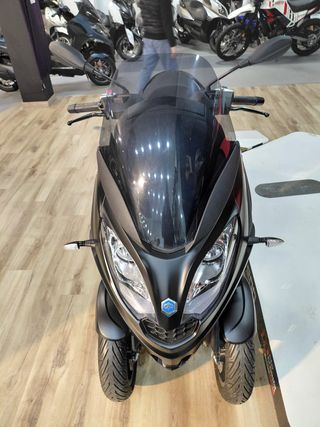 Piaggio MP3 300 S