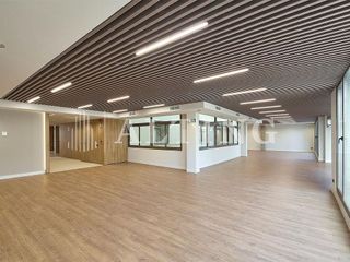 Oficina en alquiler en La Dreta de l'Eixample en Barcelona