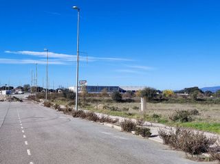 Nave industrial en alquiler en Peraleda de la Mata