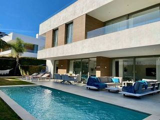 Chalet en alquiler en Paraíso - Atalaya- Benamara en Estepona