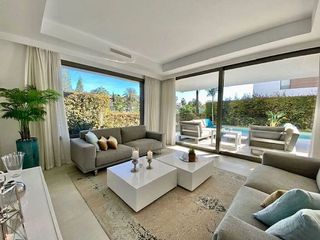 Chalet en alquiler en Paraíso - Atalaya- Benamara en Estepona