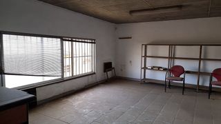 Nave industrial en venta en Santa Rosa - Valdeolleros en Córdoba