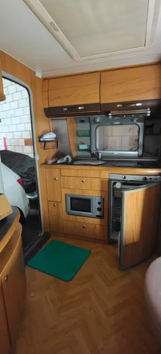 Caravana Burstner Trescento 470 TL 2008