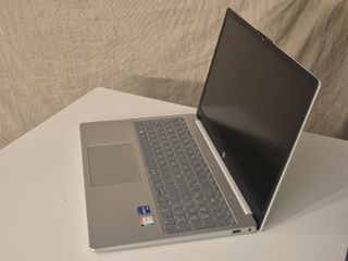 Ordenador portátil HP Plata y Blanco