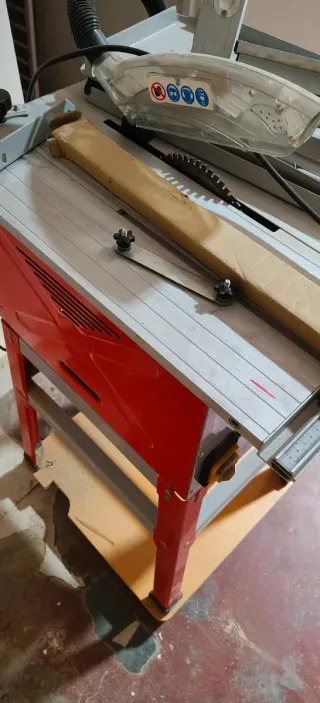 Sierra circular de mesa Star Tools