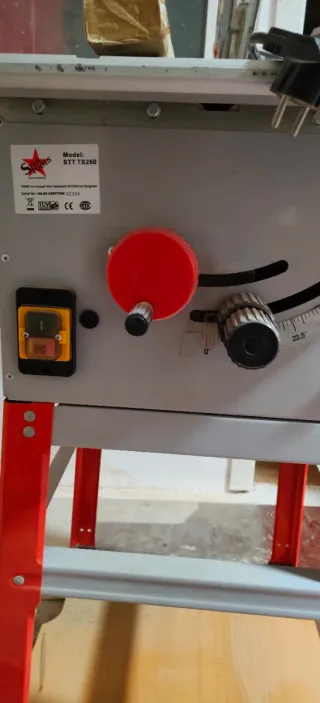 Sierra circular de mesa Star Tools