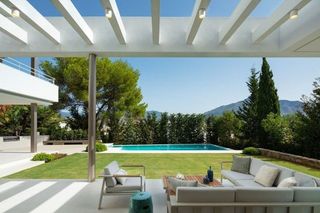 Chalet en alquiler en Los Naranjos - Las Brisas en Marbella
