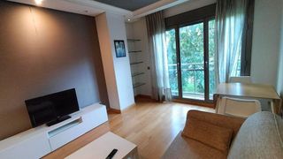 Piso en alquiler en Parque Mediterráneo - Santa Paula en Málaga