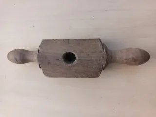 Terraja de madera de carpintero.