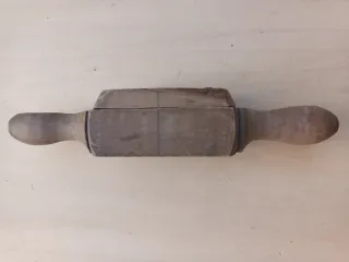 Terraja de madera de carpintero.