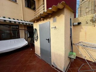 Edificio en venta en Villamuriel de Cerrato